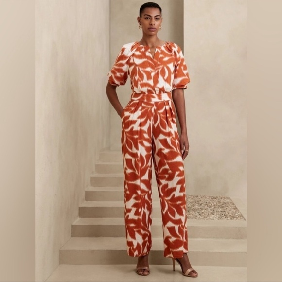 NWT! Banana Republic Rustic Orange Pleated Wide Leg Pant - Multiple Sizes - Picture 2 of 3